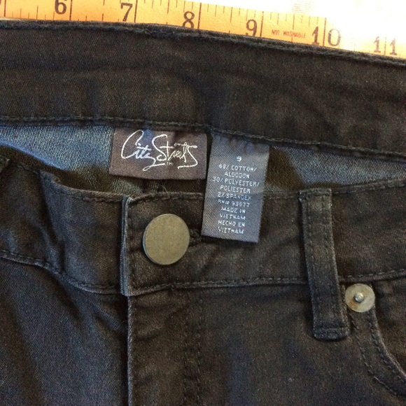 🖤 City Streets Black Skinny Jeans 🖤 - Picture 4 of 6